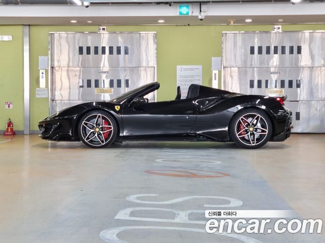 Ferrari 488 3.9 Spider - фото 1