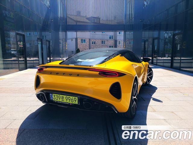 Lotus Emira 2.0 SE - фото 2