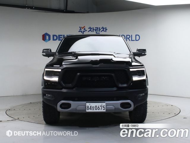 Dodge Ram Pick Up 5.7 - фото 2