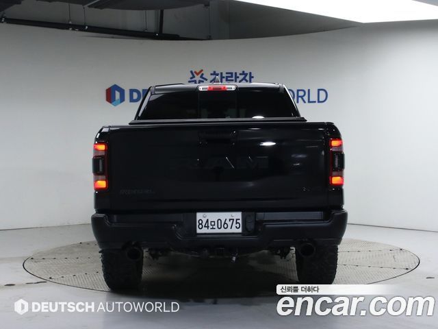 Dodge Ram Pick Up 5.7 - фото 3