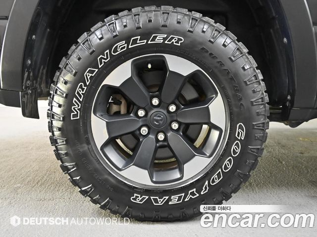 Dodge Ram Pick Up 5.7 - фото 4