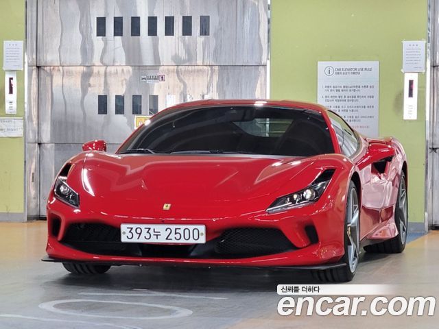 Ferrari F8 3.9 V8 - фото 0