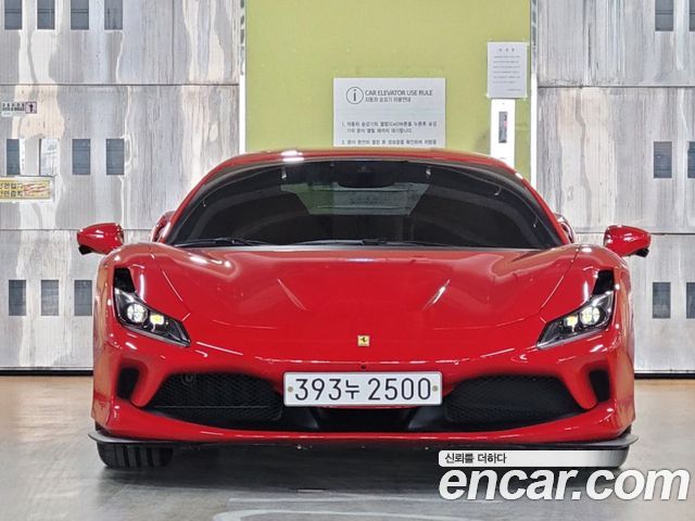 Ferrari F8 3.9 V8 - фото 2