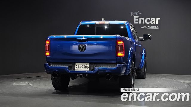 Dodge Ram Pick Up 5.7 - фото 3