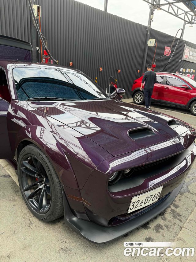 Dodge Challenger 6.4 - фото 2