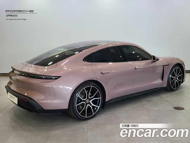 Porsche Taycan Base - фото 1