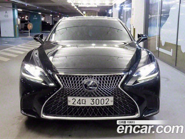 Lexus LS 5-го поколения 3.5 Luxury - фото 2