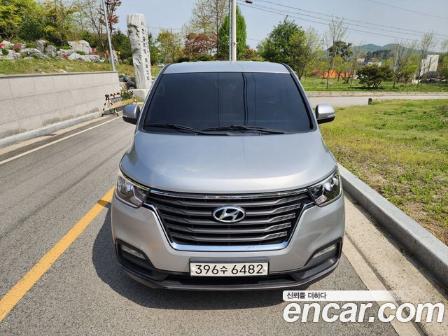 Hyundai Starex Новый Urban 9-Seater Premium Spicial - фото 1