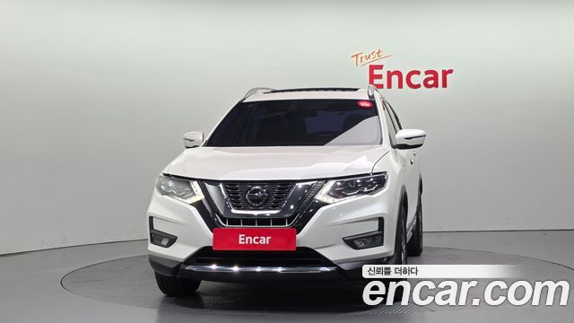 Nissan X-Trail 2.5 Smart 2WD - фото 2