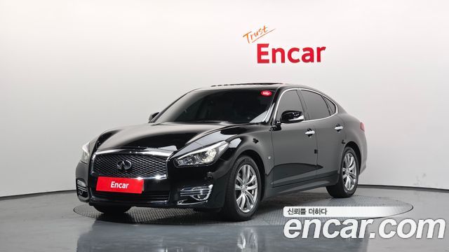 Infiniti Q70 3.7 Style - фото 0
