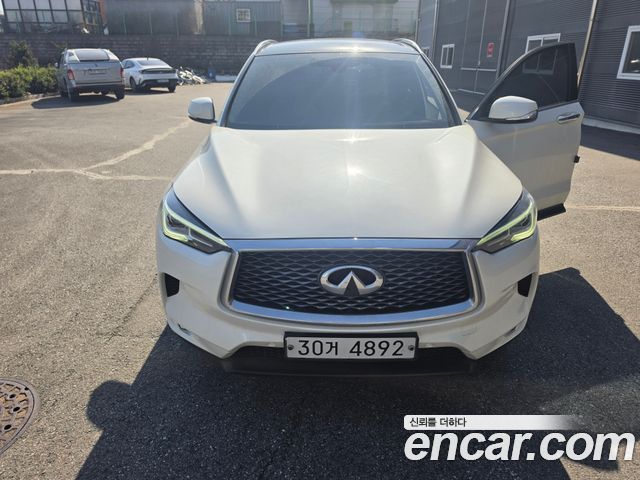 Infiniti QX50 2.0 Essential - фото 0