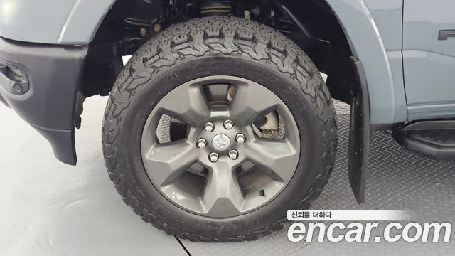 Dodge Ram Pick Up 5.7 - фото 4