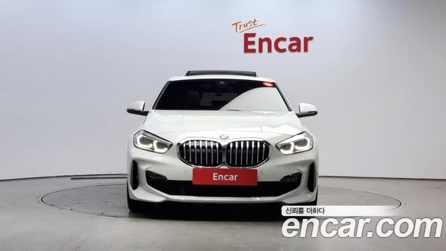 BMW 1-Series F40 120i M Sports - фото 2