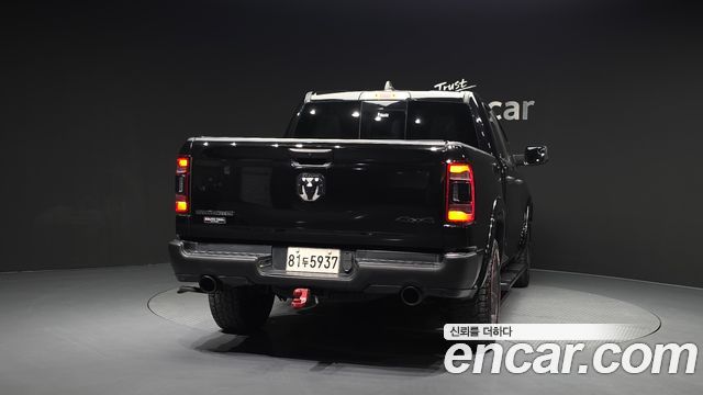 Dodge Ram Pick Up 5.7 - фото 3