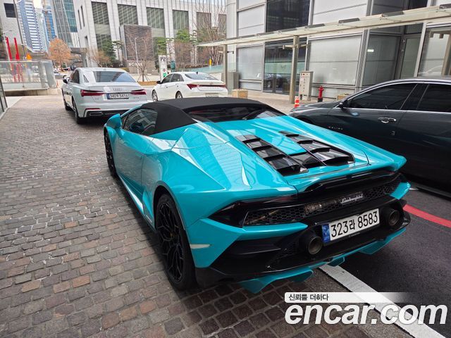 Lamborghini Huracan LP610-2 EVO Spyder - фото 4
