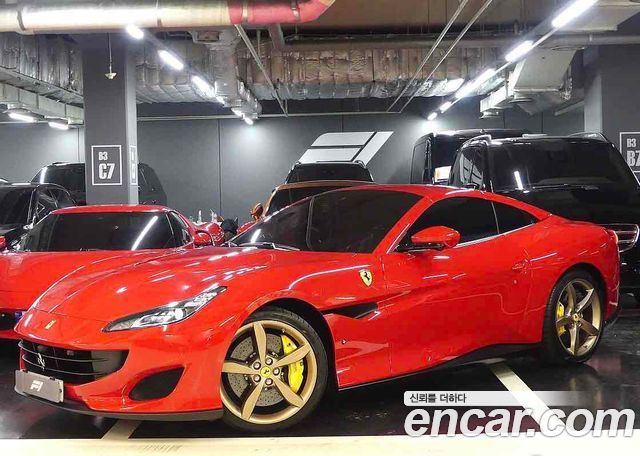 Ferrari Portofino 3.9 V8 - фото 0