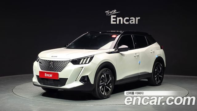 Peugeot 2008 2-го поколения EV GT - фото 0