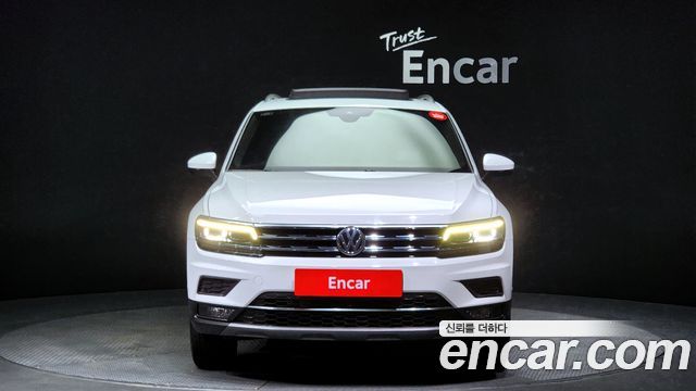 Volkswagen Tiguan 2.0 TDI Prestige - фото 2
