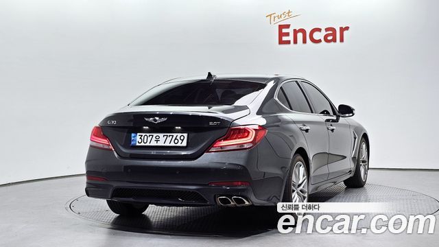 Genesis G70 2.0T Elite - фото 1