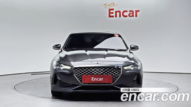 Genesis G70 2.0T Elite - фото 2