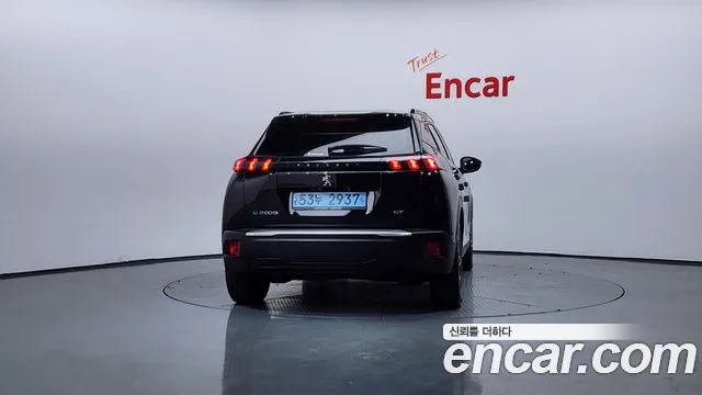Peugeot 2008 2-го поколения EV GT - фото 3