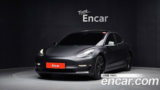 Tesla Model 3 Long Range AWD - фото 0