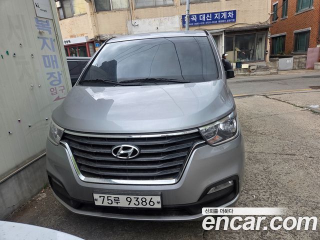Hyundai Starex Новый Wagon 12-Seater Style - фото 0