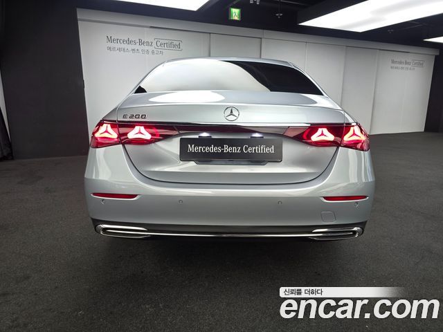 Mercedes-Benz E-Class W214 E200 Avantgarde - фото 3