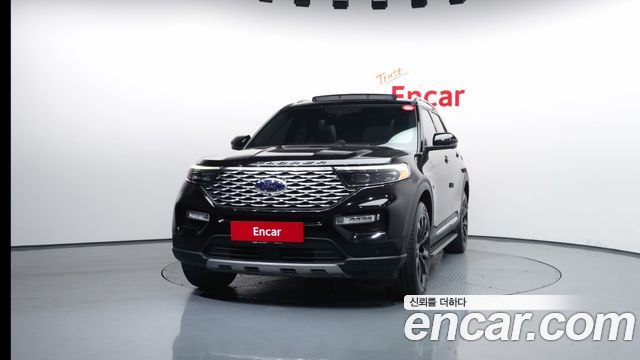 Ford Explorer 6-го поколения 3.0 Platinum 4WD - фото 2