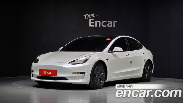 Tesla Model 3 Long Range AWD - фото 0