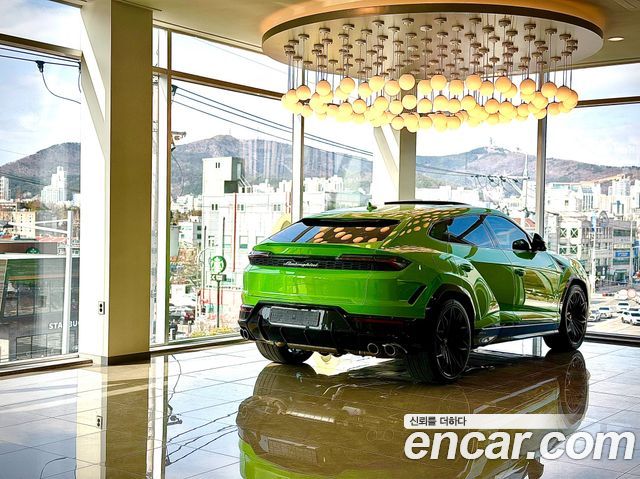 Lamborghini Urus 4.0 V8 SE - фото 3