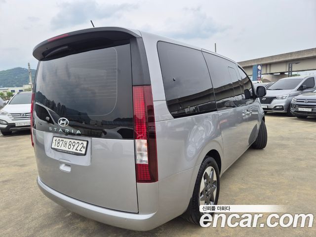 Hyundai Staria Tourer 9-Seater Modern - фото 3