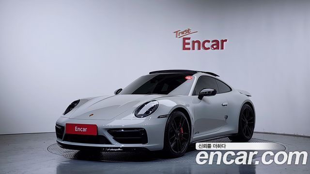 Porsche 911 Carrera 4 GTS - фото 0
