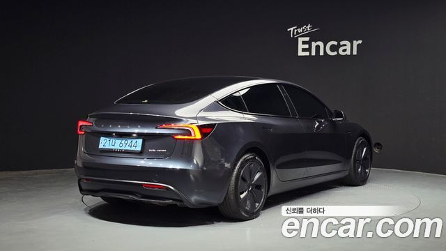 Tesla Model 3 Long Range AWD - фото 1