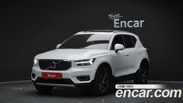 Volvo XC40 T4 Inscription - фото 0