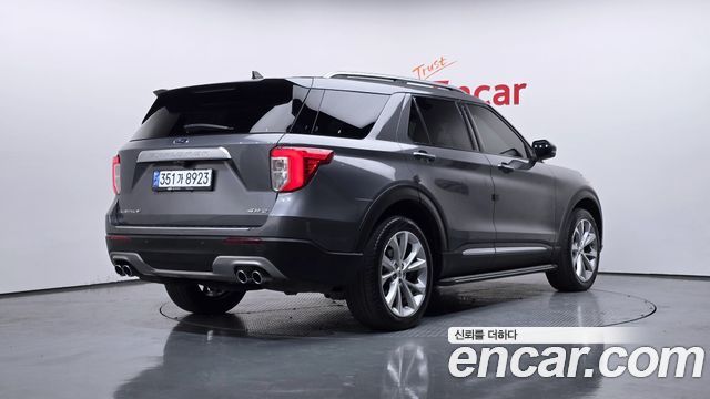 Ford Explorer 6-го поколения 3.0 Platinum 4WD - фото 1