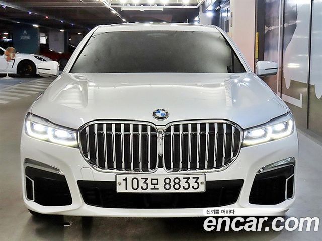 BMW 7-Series G11 740i M Sport - фото 1