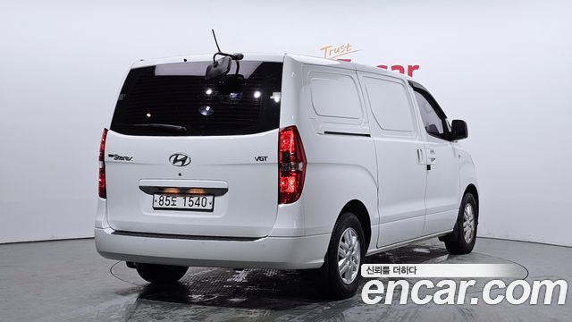 Hyundai Starex Новый Van 3-Seater Smart - фото 1