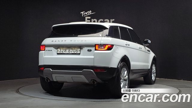 Land Rover Range Rover Evoque 2.0 TD4 SE - фото 1