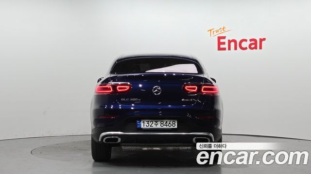 Mercedes-Benz GLC-Class X253 GLC300e 4MATIC Coupe Premium package - фото 3
