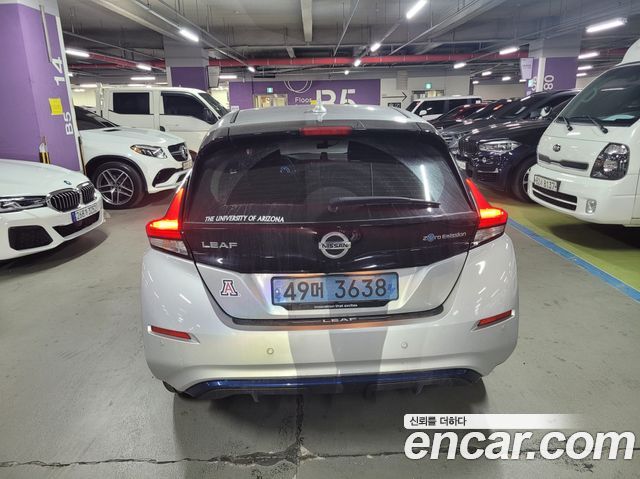 Nissan Leaf ZE1 EV S - фото 2