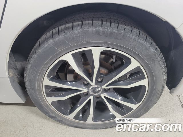 Nissan Leaf ZE1 EV S - фото 4