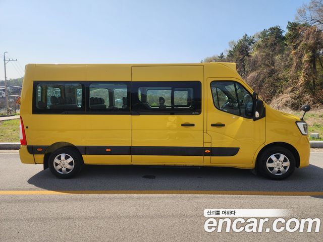 Renault Samsung Master School Bus 21-Seater - фото 0