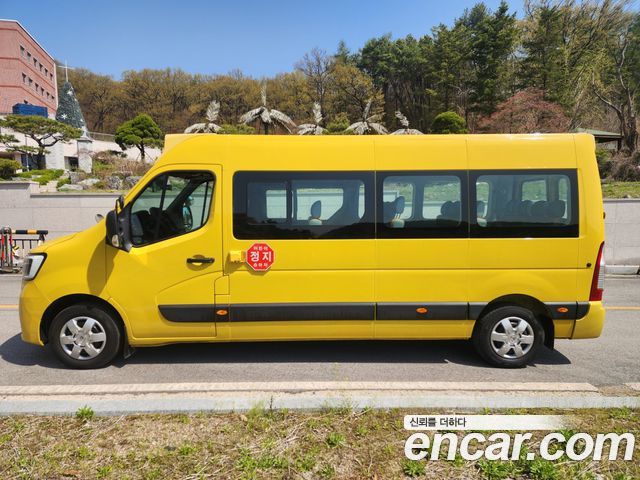 Renault Samsung Master School Bus 21-Seater - фото 4