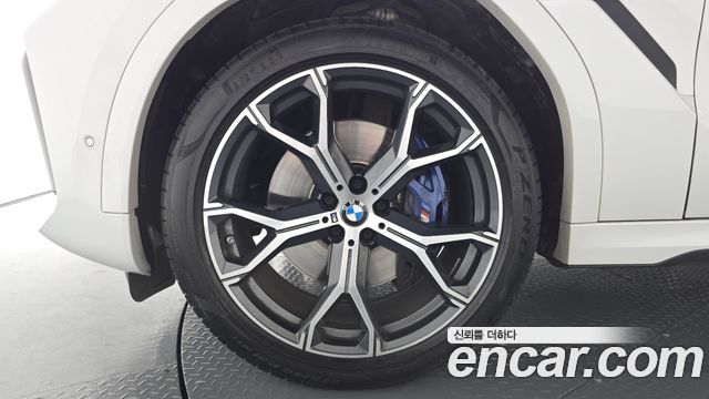 BMW X6 G06 xDrive40i M Sport - фото 4