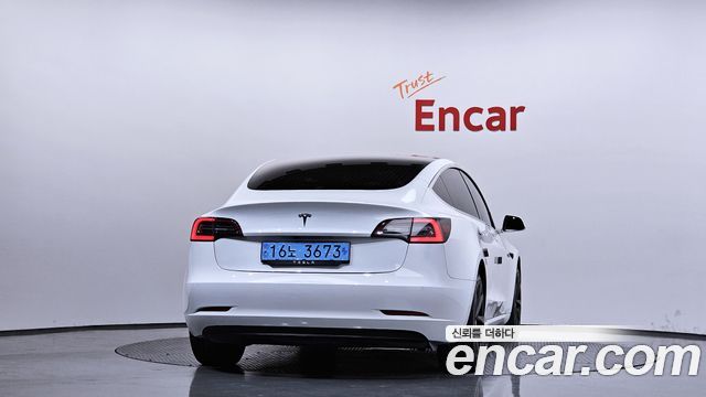 Tesla Model 3 Standard Range Plue RWD - фото 3
