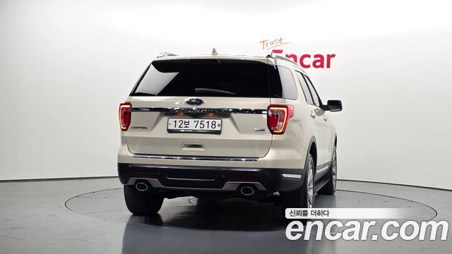 Ford Explorer 2.3 Limited 4WD 5th - фото 3