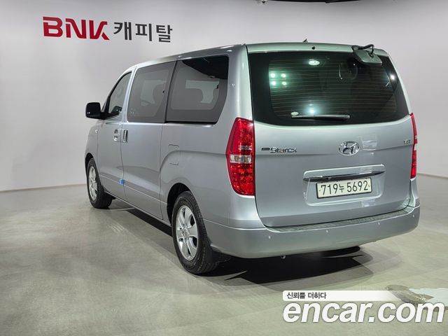 Hyundai Starex Новый Wagon 12-Seater Style - фото 3