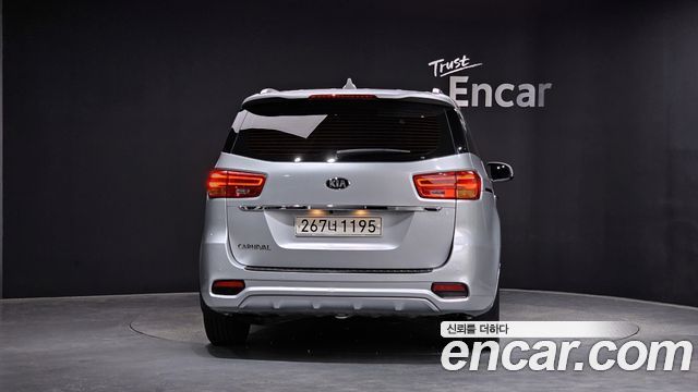 Kia Carnival Новый 9-Seater Luxury - фото 3