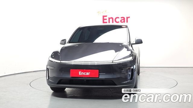 Tesla Model Y RWD - фото 2